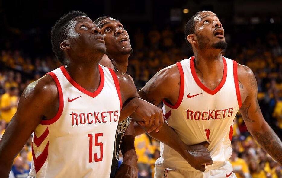 中超联赛总结：积分榜前三分析,（中超赛季盘点：积分前三队解析）