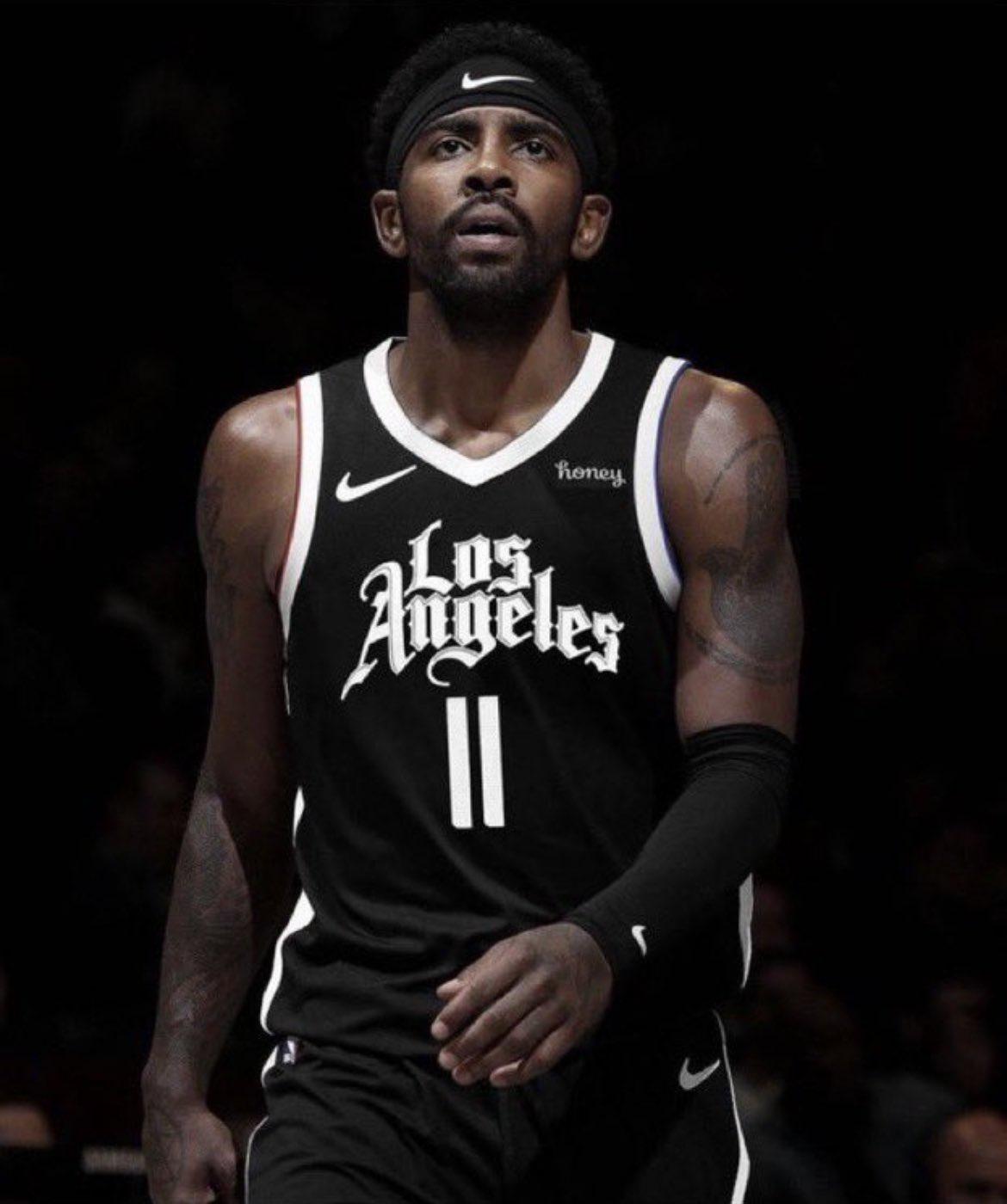 法比安：希望能在贝蒂斯退役；希望佩莱格里尼留下（法比安：愿在贝蒂斯终老，盼佩莱格里尼留任）