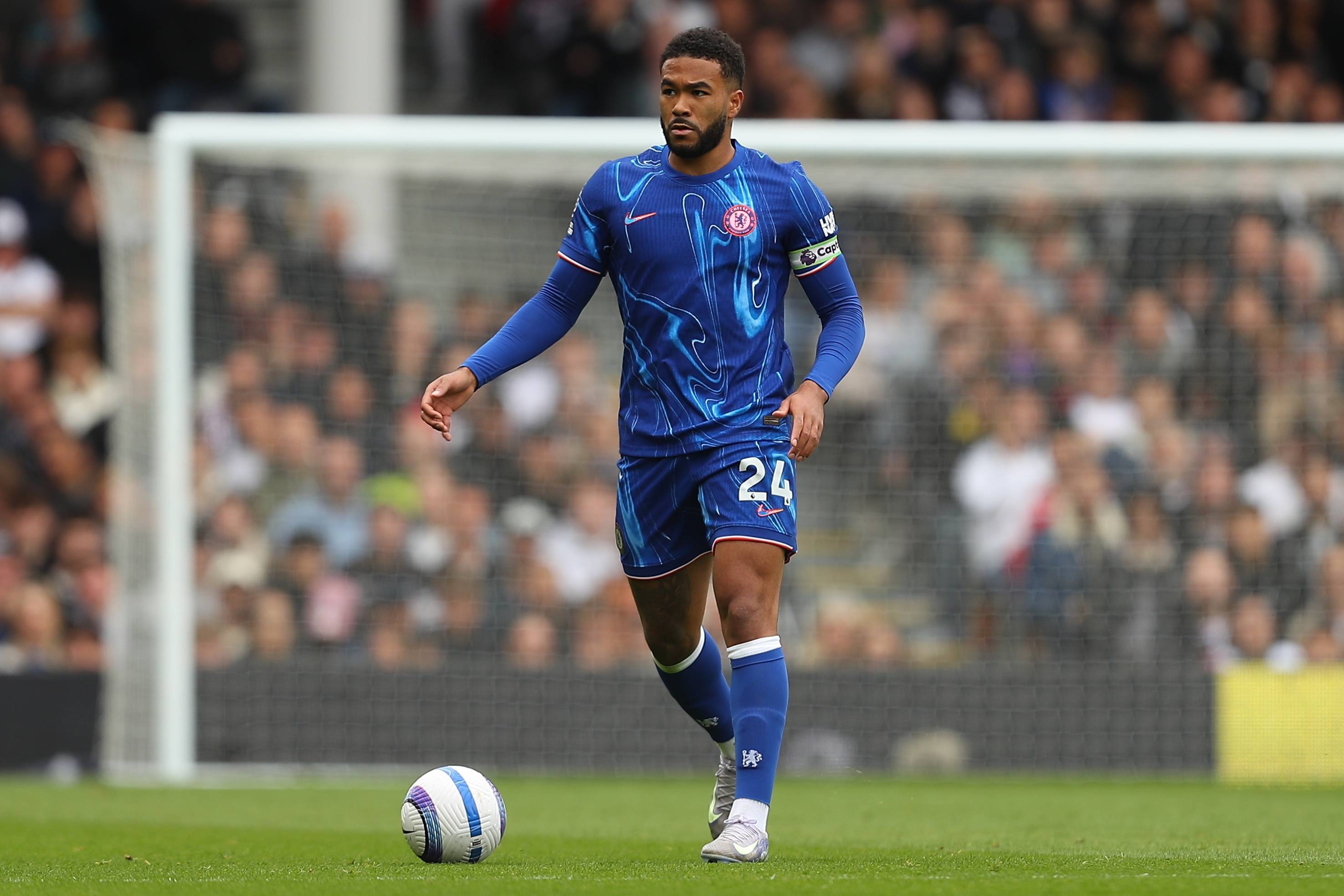 京媒：之前受伤的李磊今天参与国安赛前训练，冯博轩因伤缺席（京媒：李磊伤后今日随国安参加赛前训练，冯博轩因伤未参加）