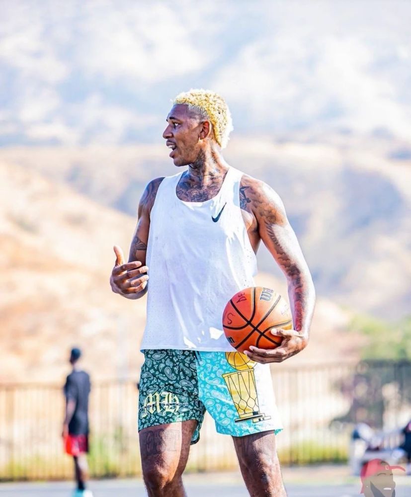 齐沃：种种困难让我们在赢球后更高兴；今天的劳塔罗值得拥抱（齐沃：越艰难胜利越甜，今天的劳塔罗配得上拥抱）